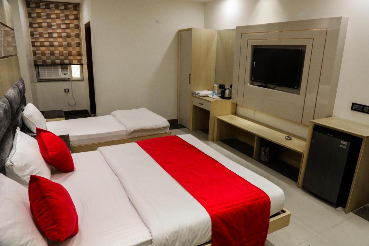 Hotel Vanson Villa - Near Connaught Place New Delhi Bagian luar foto
