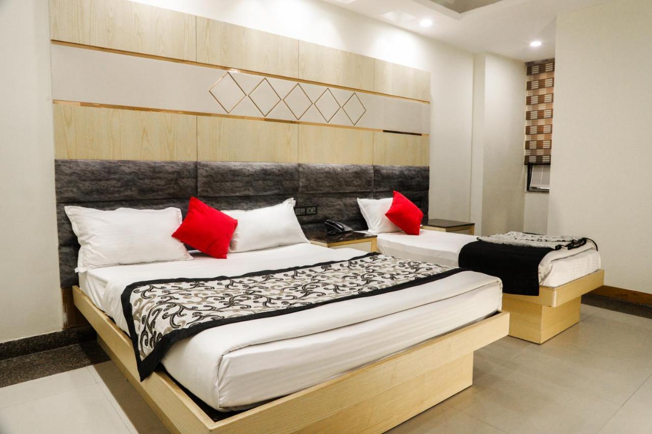 Hotel Vanson Villa - Near Connaught Place New Delhi Bagian luar foto