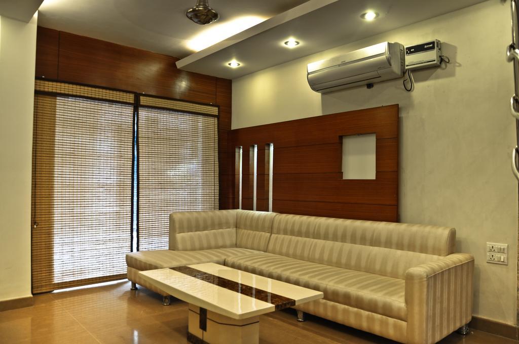 Hotel Vanson Villa - Near Connaught Place New Delhi Bagian luar foto