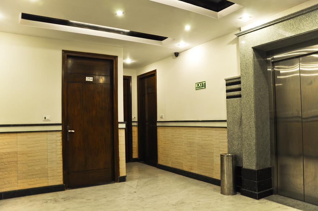 Hotel Vanson Villa - Near Connaught Place New Delhi Bagian luar foto