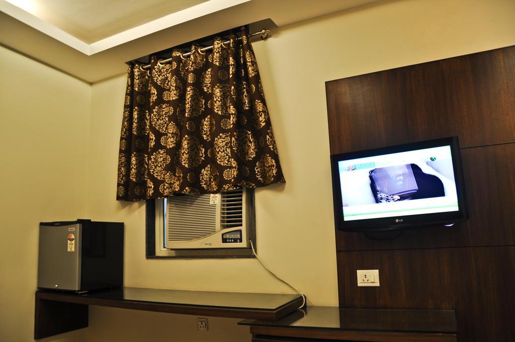 Hotel Vanson Villa - Near Connaught Place New Delhi Bagian luar foto