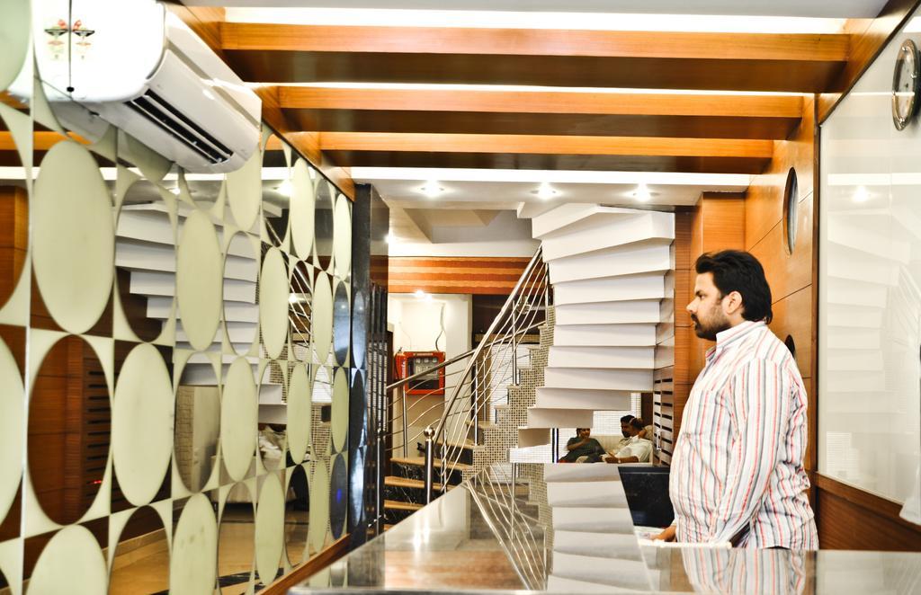 Hotel Vanson Villa - Near Connaught Place New Delhi Bagian luar foto