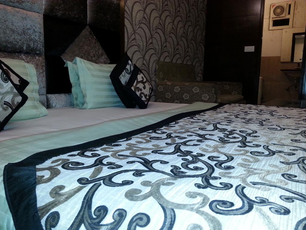 Hotel Vanson Villa - Near Connaught Place New Delhi Ruang foto