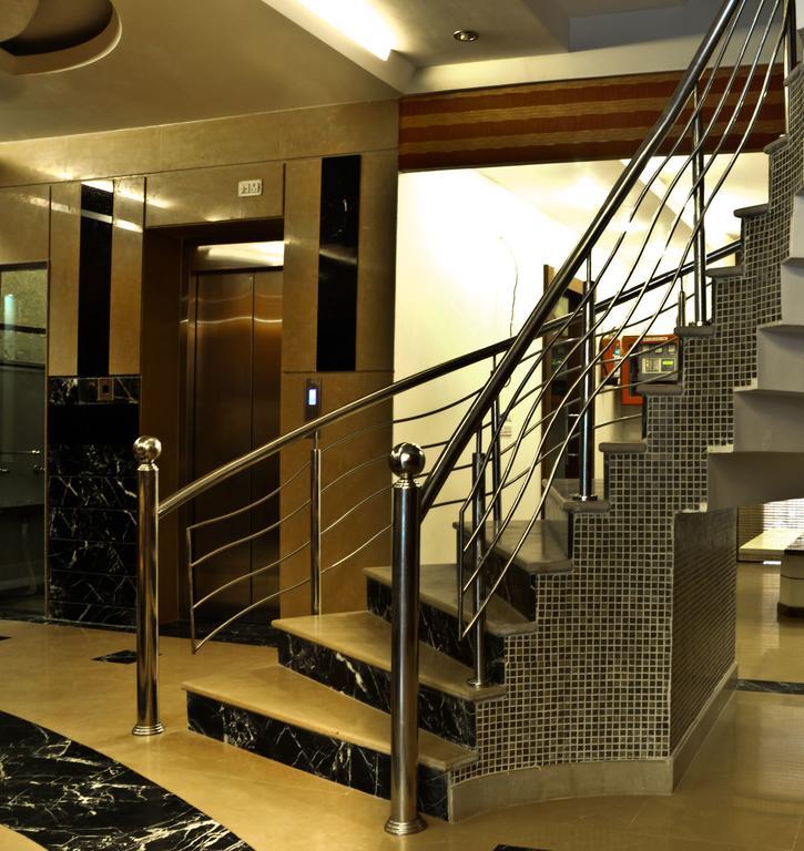 Hotel Vanson Villa - Near Connaught Place New Delhi Bagian luar foto